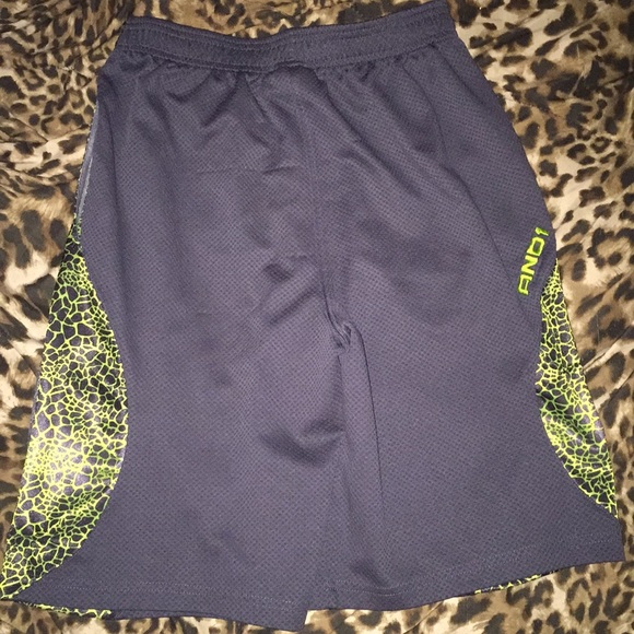 🖤Boys AND 1 Basketball Shorts🖤 - Picture 2 of 7